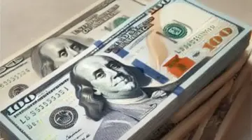 تطورات سعر الدولار مقابل الجنيه في تعاملات منتصف اليوم بالبنوك المصرية